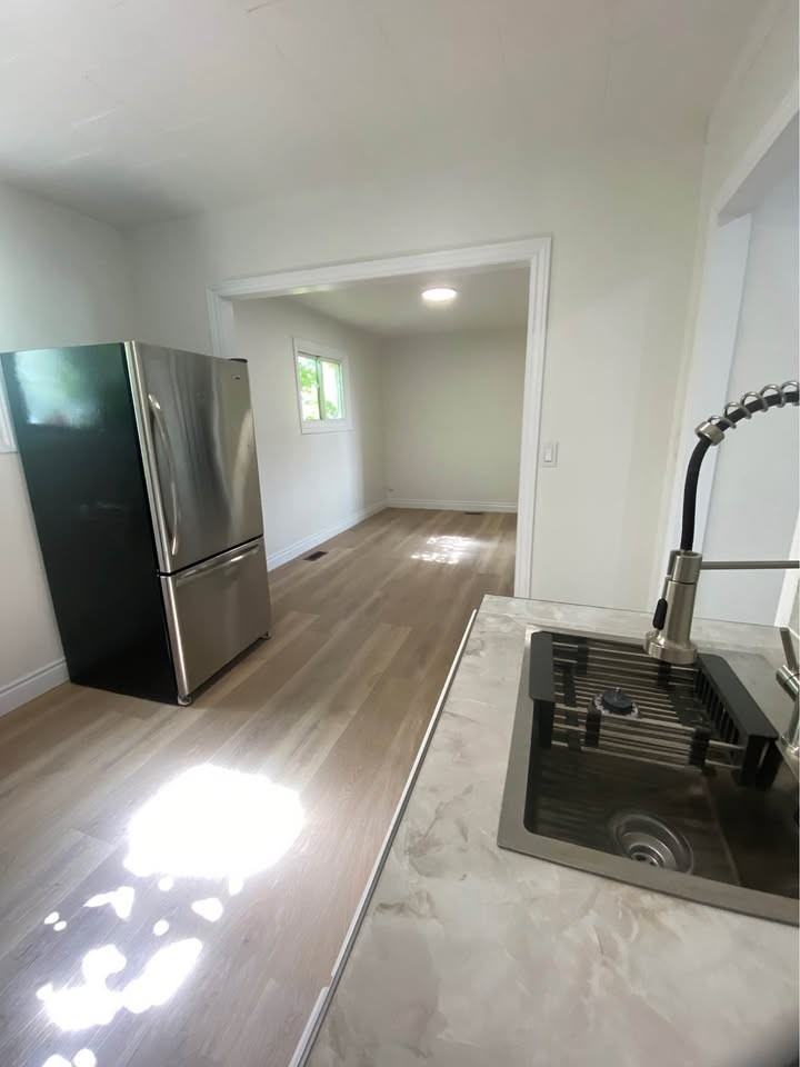165 College Ave N #3 - Photo 3 of 15