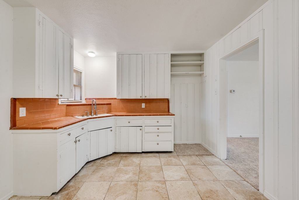 1233 Marion Ave #1 - Photo 4 of 9