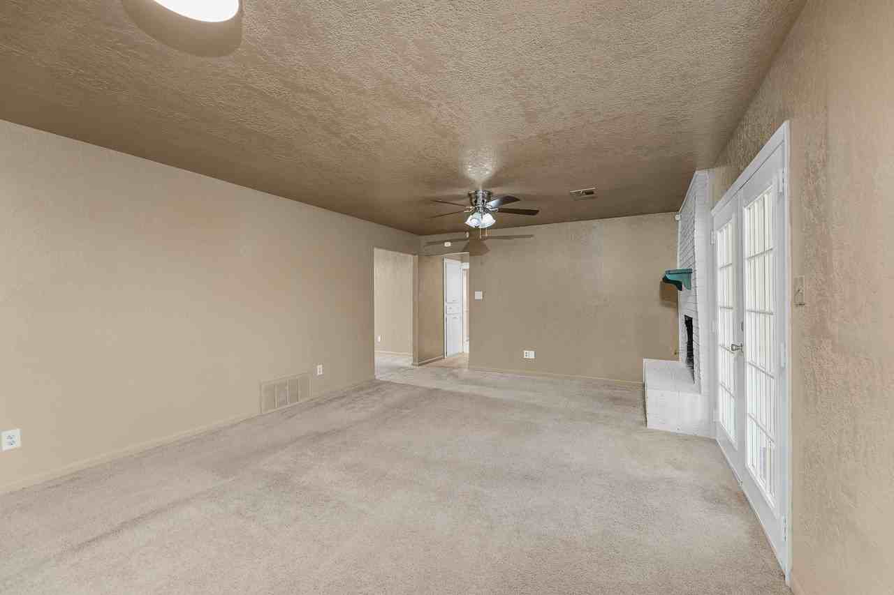 4708 Nw Cheryl Blvd #1 - Photo 5 of 29