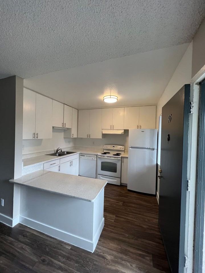 Sage View Apts - Photo 4 of 23