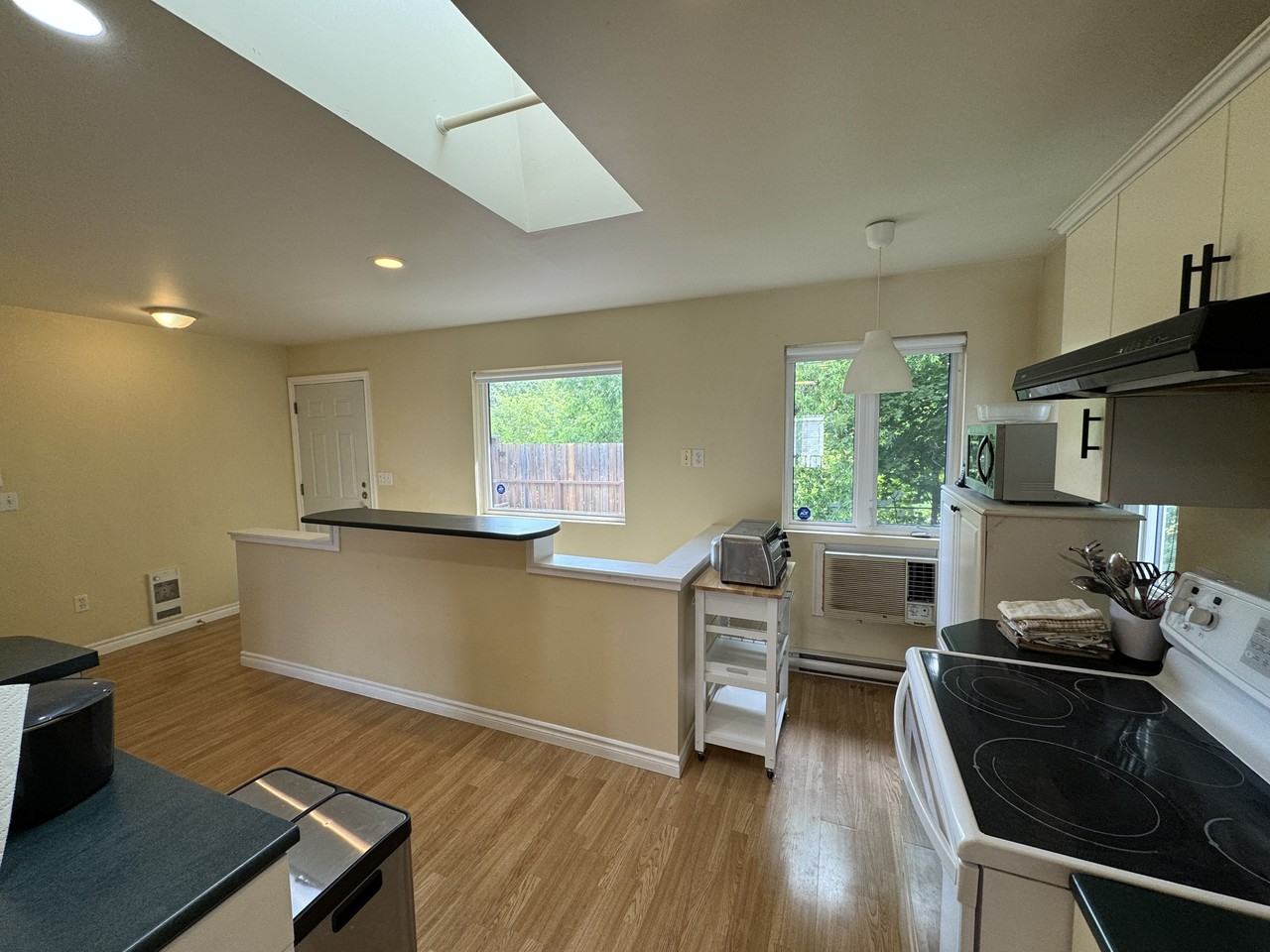 331 Robinson St #1 - Photo 4 of 50