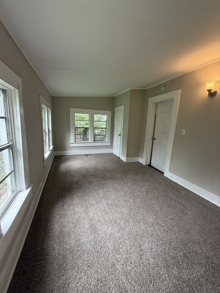 3101 17th Street Ensley #1 - Photo 3 of 12