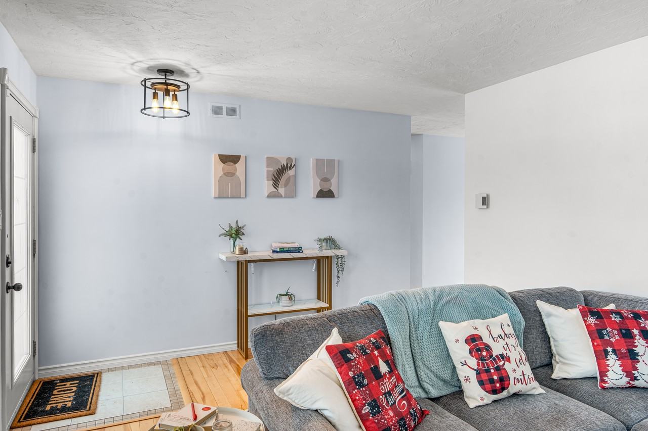 11 Bridlewood Way #1 - Photo 5 of 30
