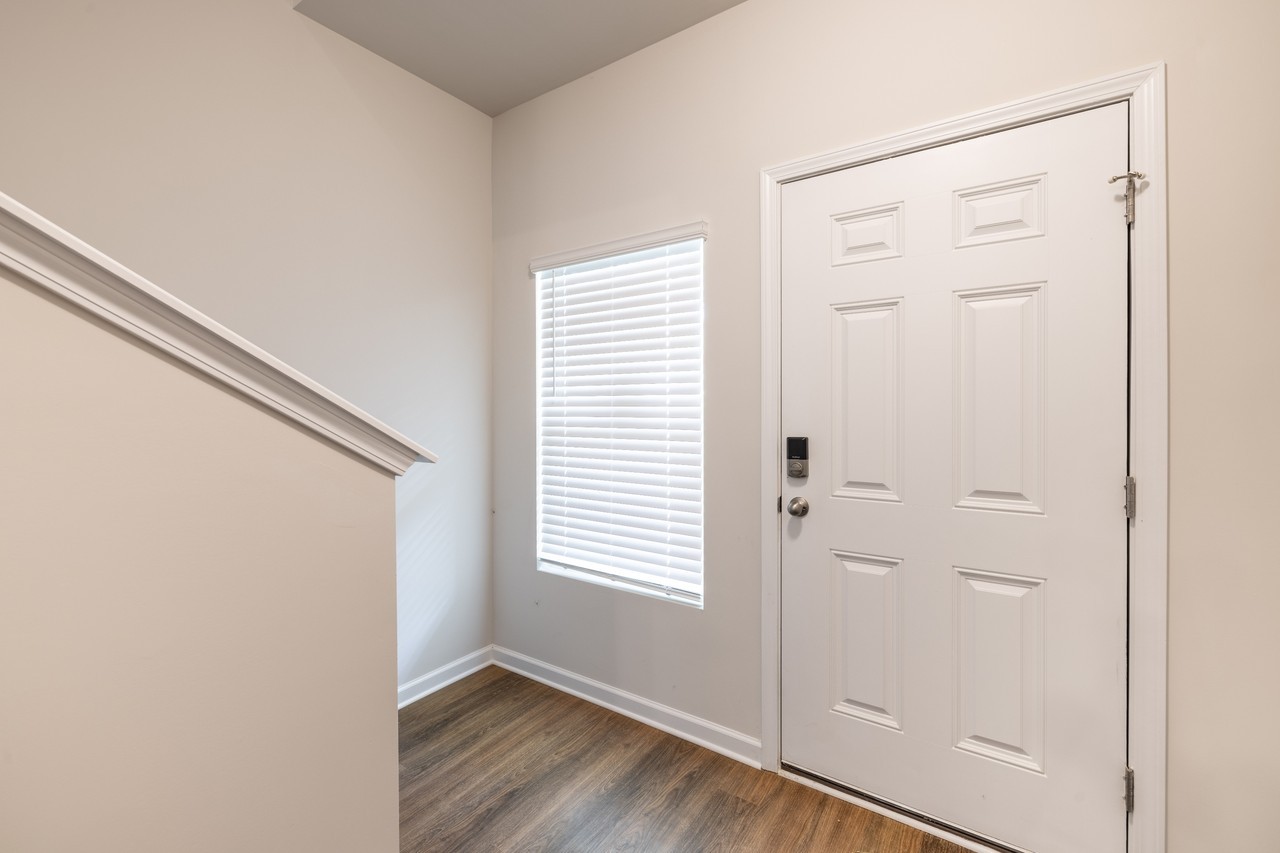 208 S Bell Ave #1 - Photo 5 of 37