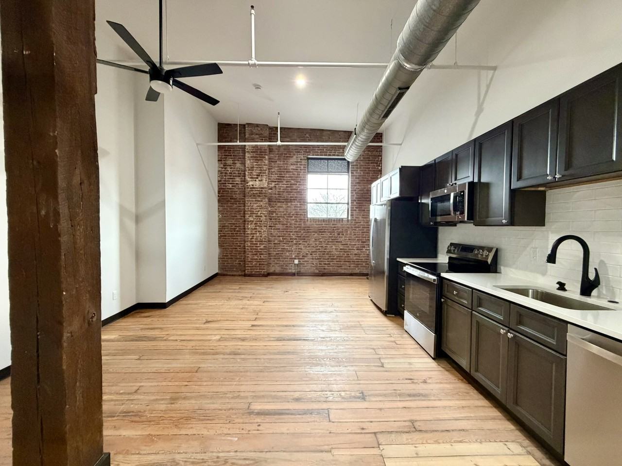 2017 Chouteau Ave #206