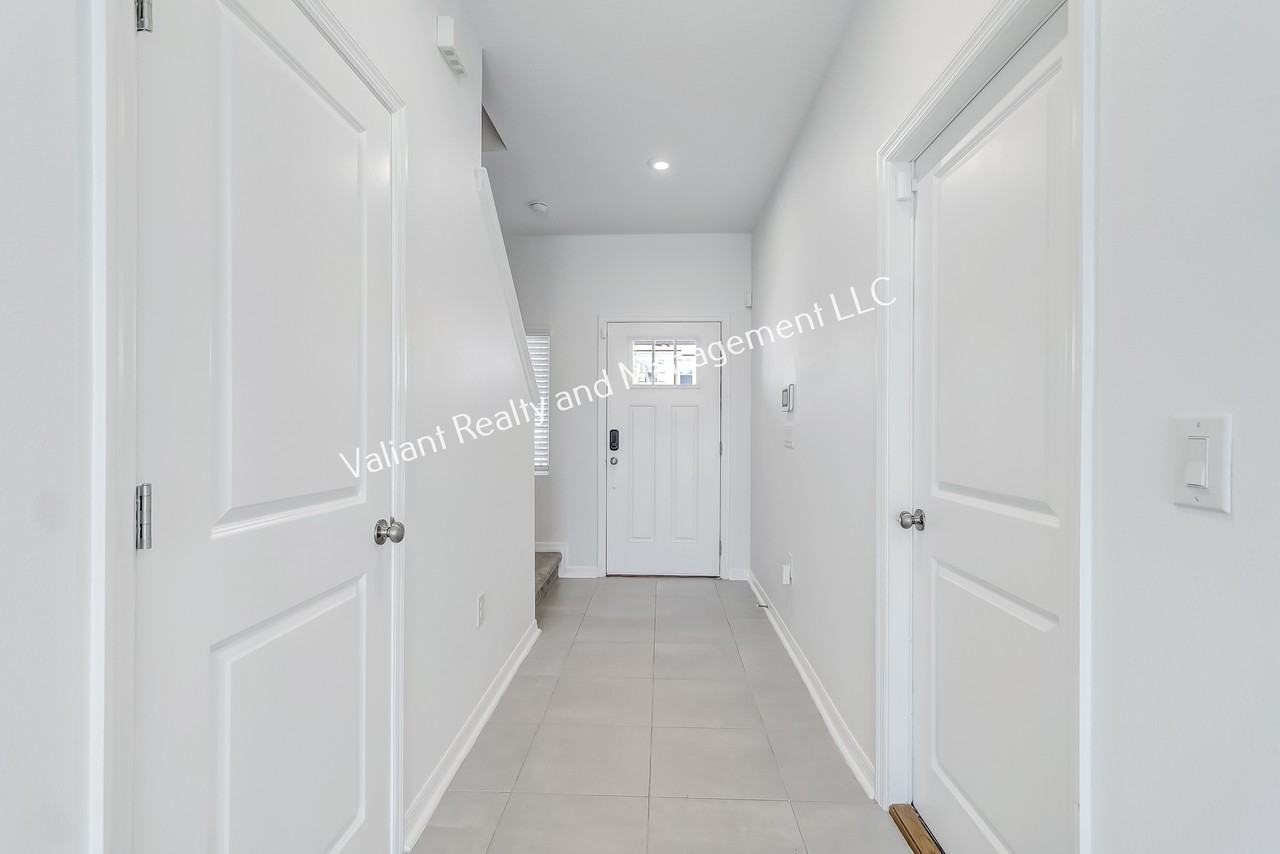 13115 Annies Walk Dr #1 - Photo 7 of 36