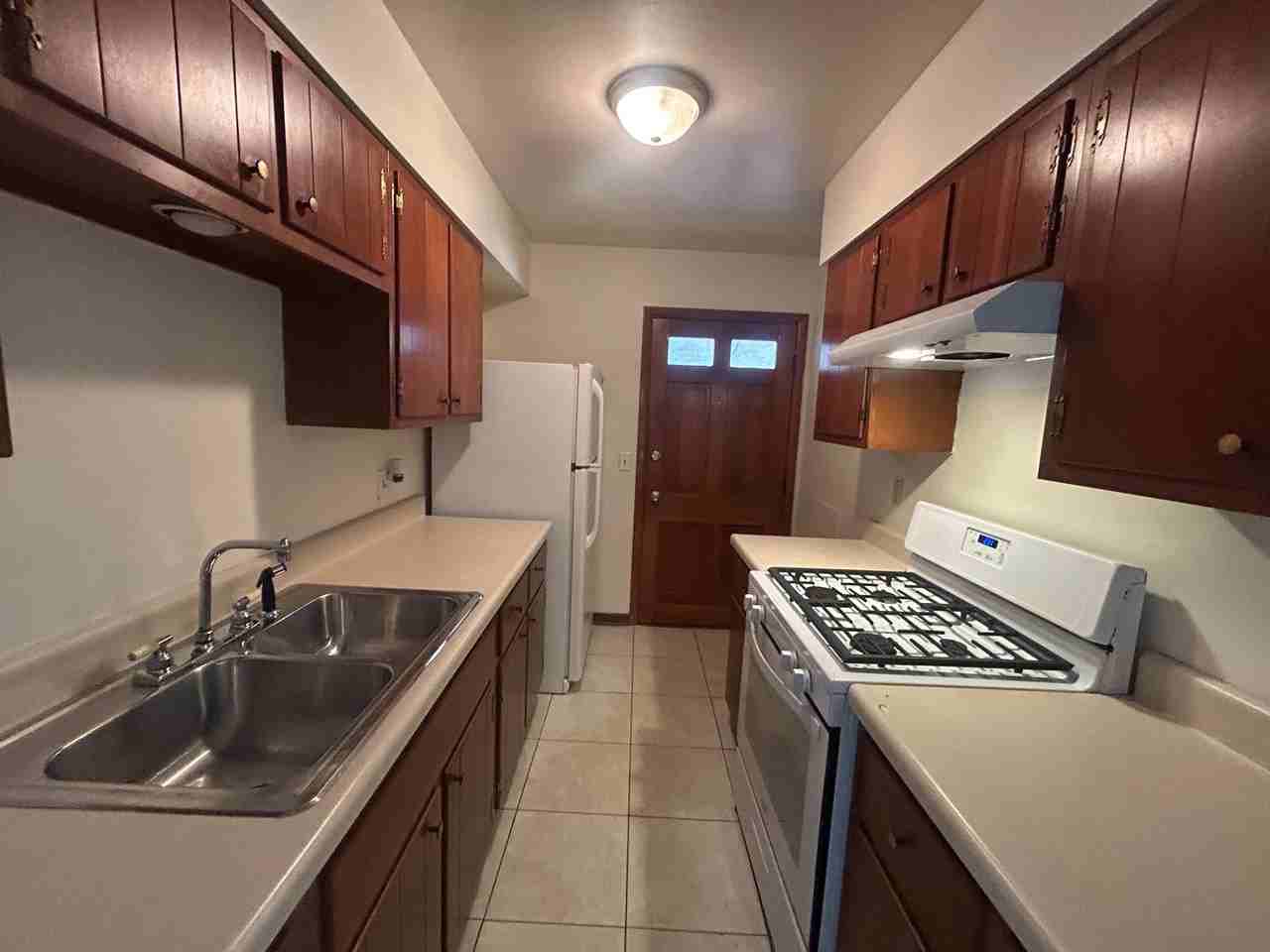 Cody Apartments BLDG A - Photo 4 of 39