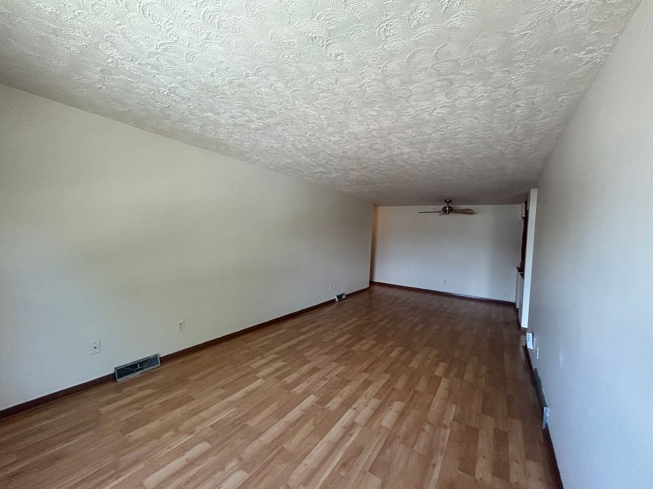 Cody Apartments BLDG A - Photo 7 of 39
