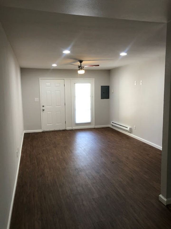 1525 N 1st St - Photo 2 of 23