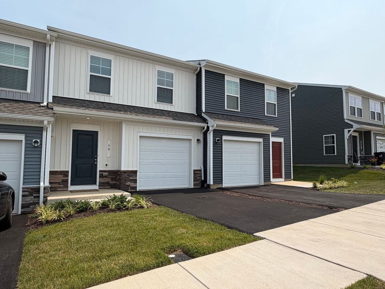 60 Sophie Kathryn Dr - Photo 2 of 43