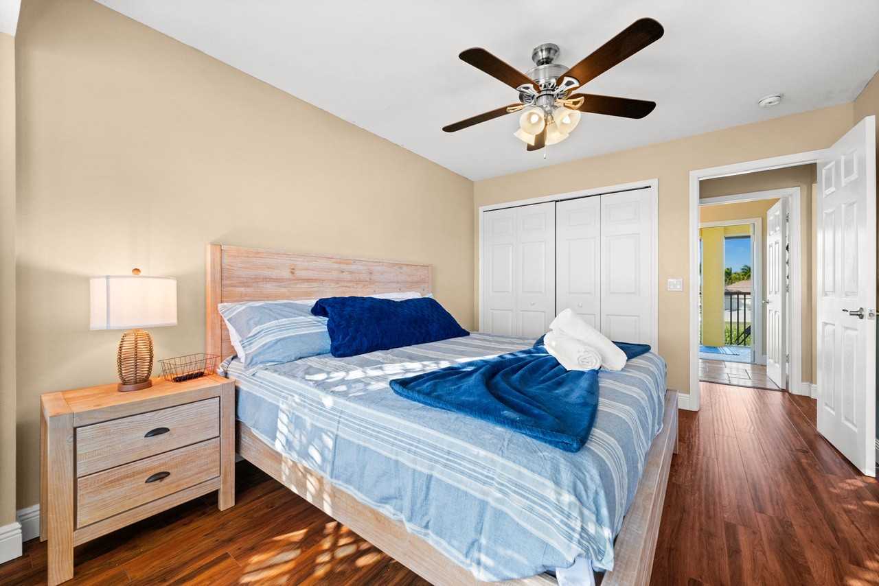 1190 SW 57th St - Photo 7 of 17