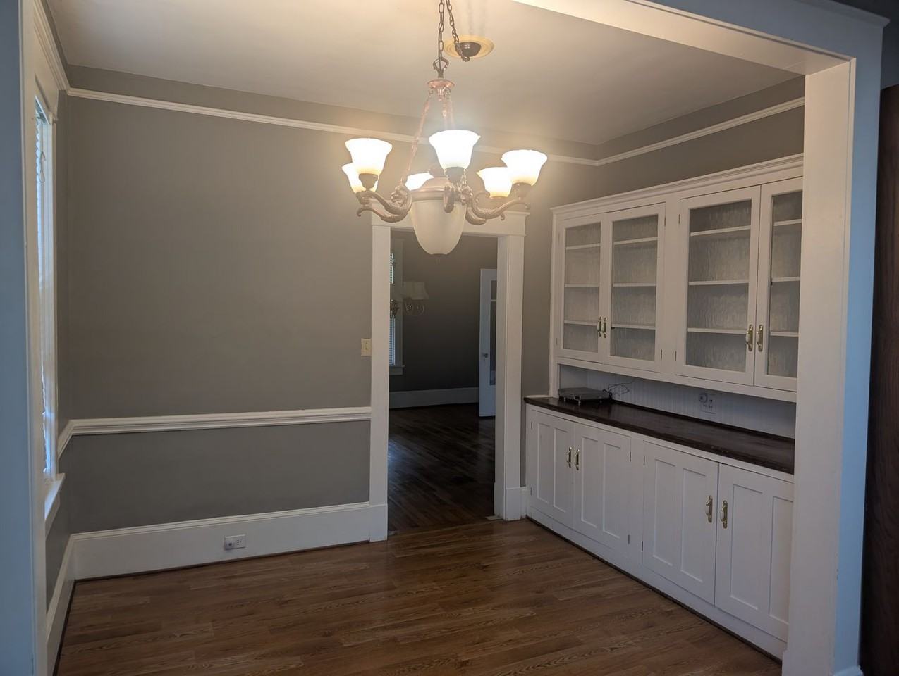 207 W Main St - Photo 2 of 22