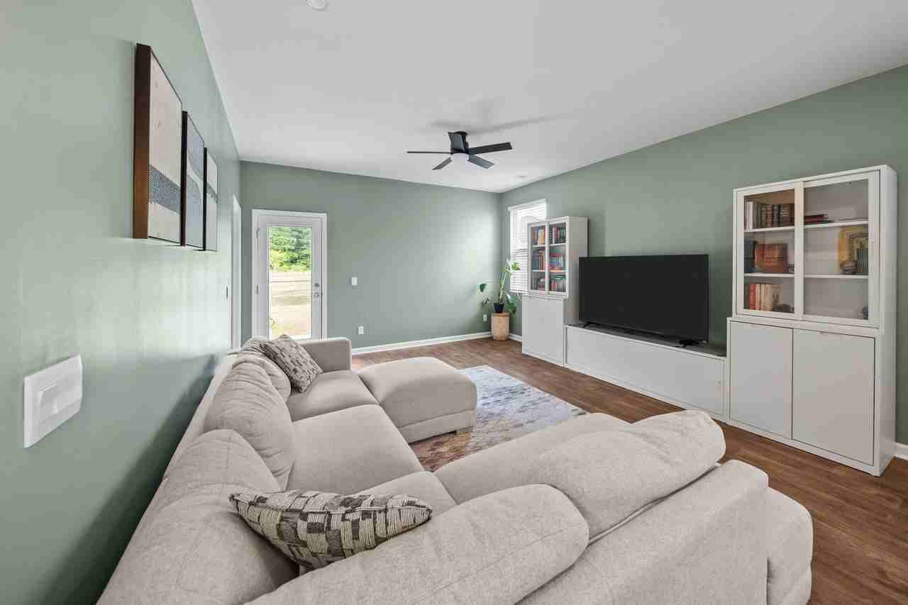 173 Hazy Ln - Photo 7 of 42