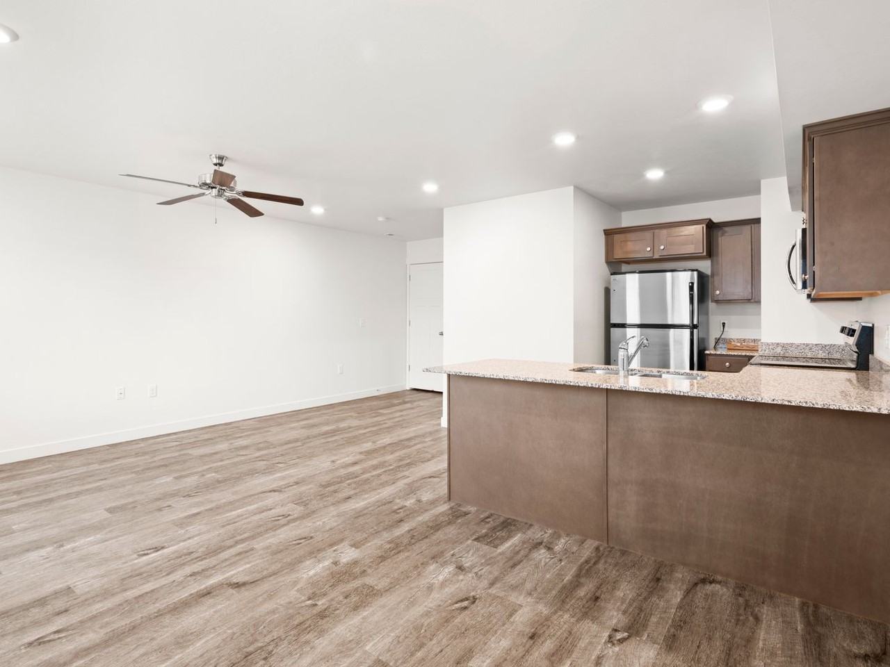 14901 S Tumble Rock Way - Photo 7 of 26