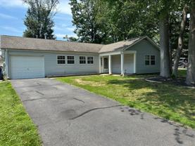 26 Newport Ln - Photo 1 of 1