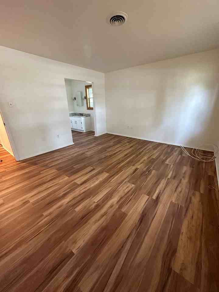 26 Newport Ln - Photo 5 of 17