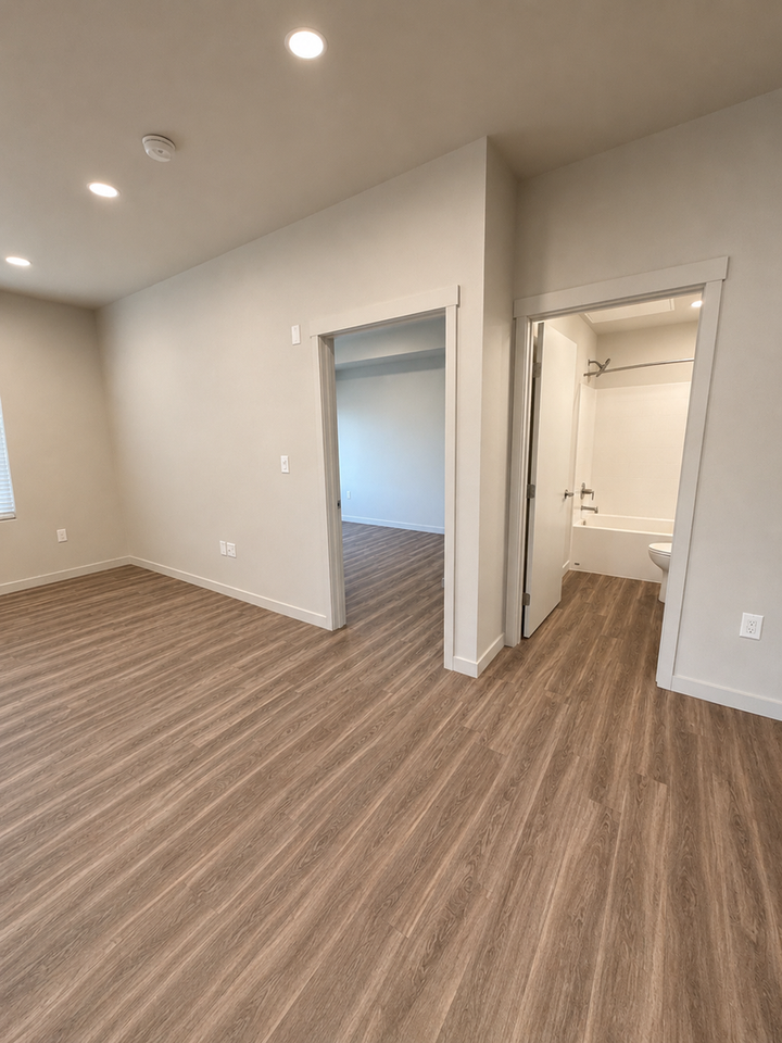 The Landing - Photo 5 of 18