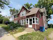 Washington Ave 406 W - Photo 1 of 1