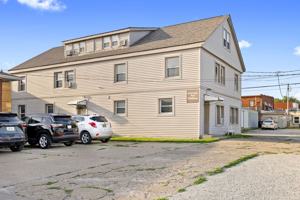 featured image of 113 N Roche St