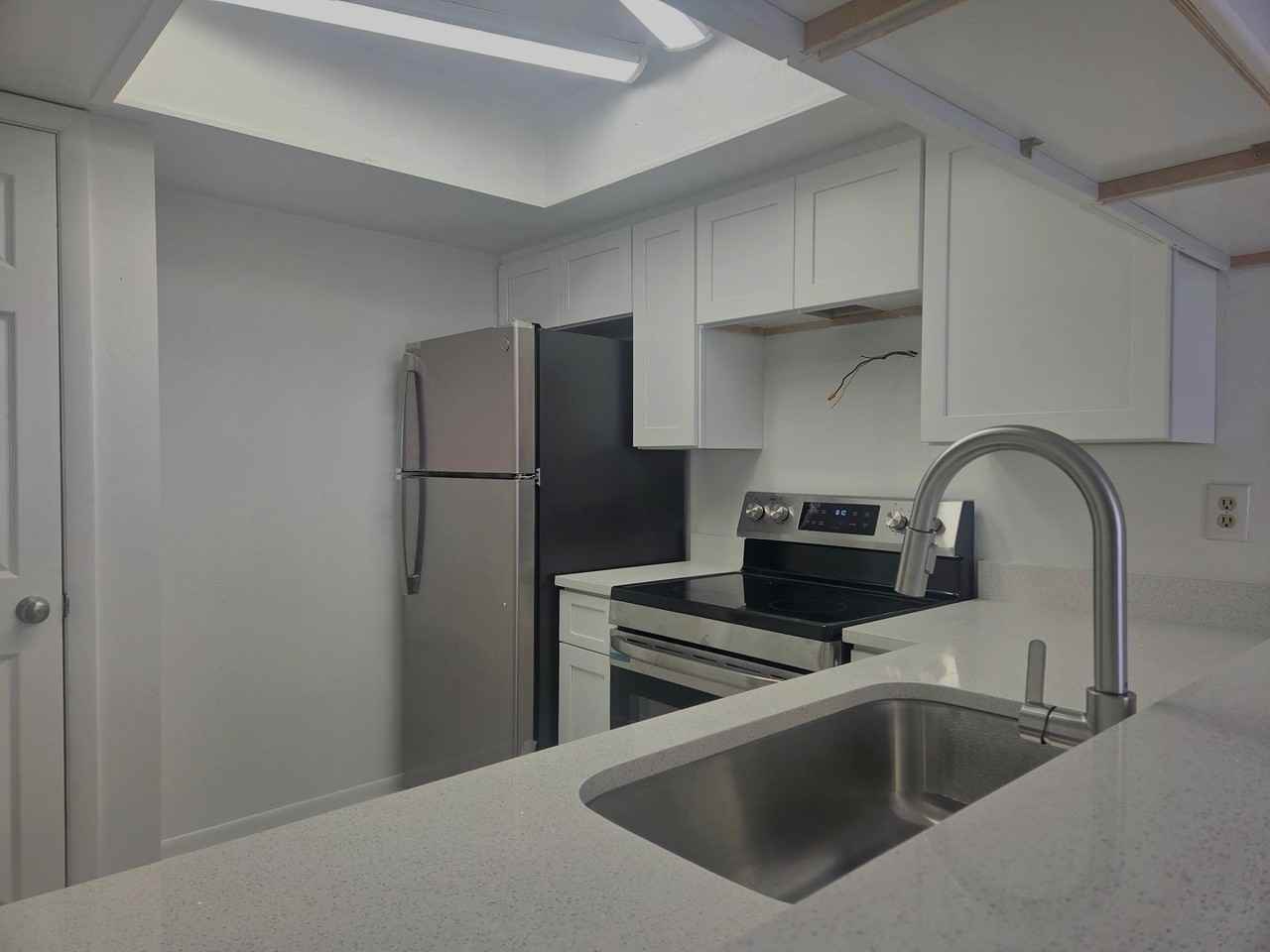 1902 Crystal Grove Dr - Photo 7 of 19