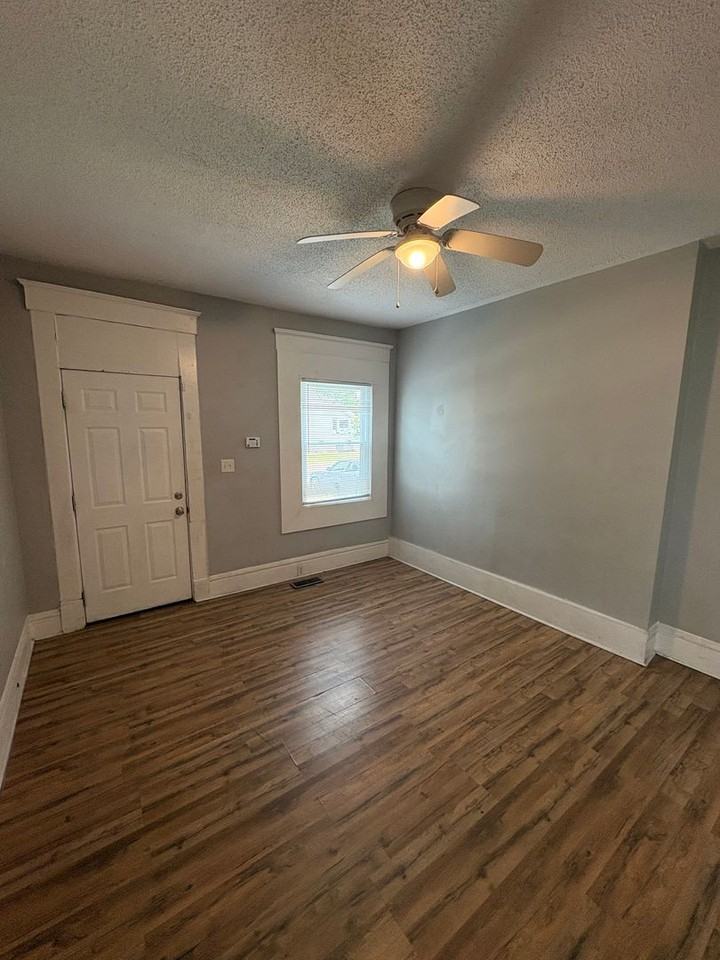 1208 Wager St - Photo 2 of 17