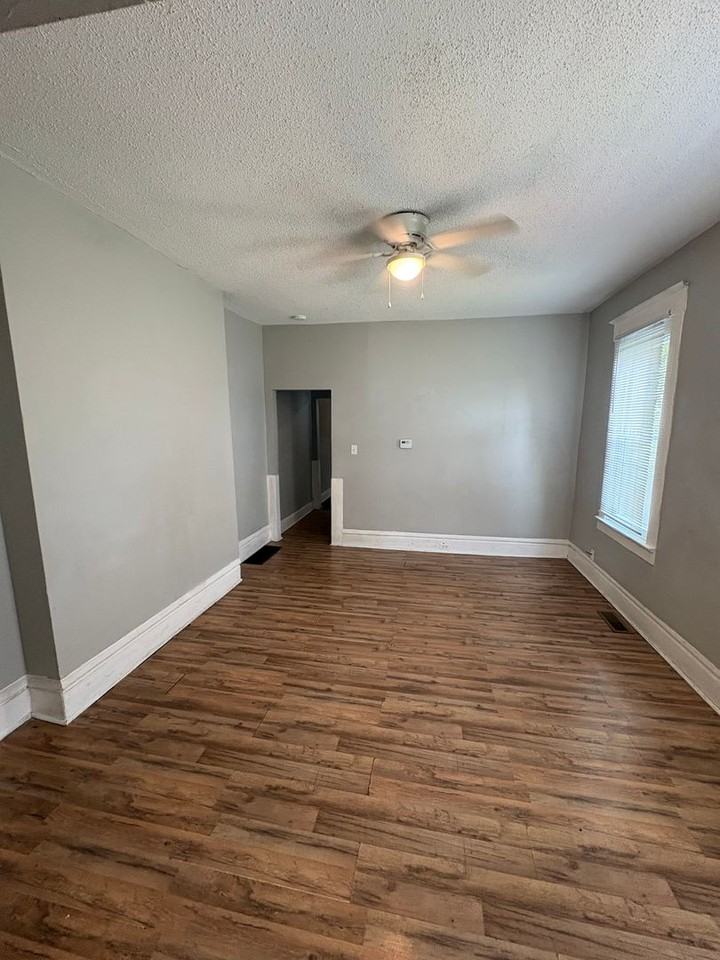 1208 Wager St - Photo 3 of 17