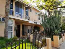 featured image of 1334 N Las Palmas Ave