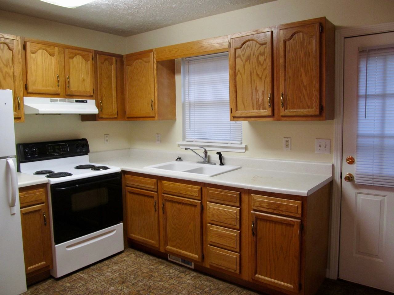 206 Gatchell St #2 - Photo 4 of 12