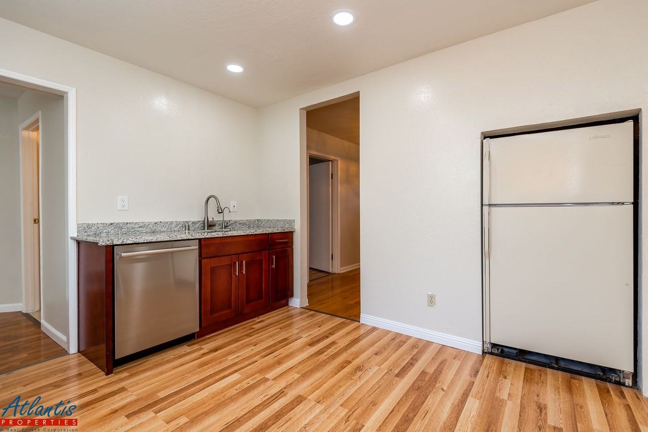 215 Topeka Ave - Photo 6 of 18