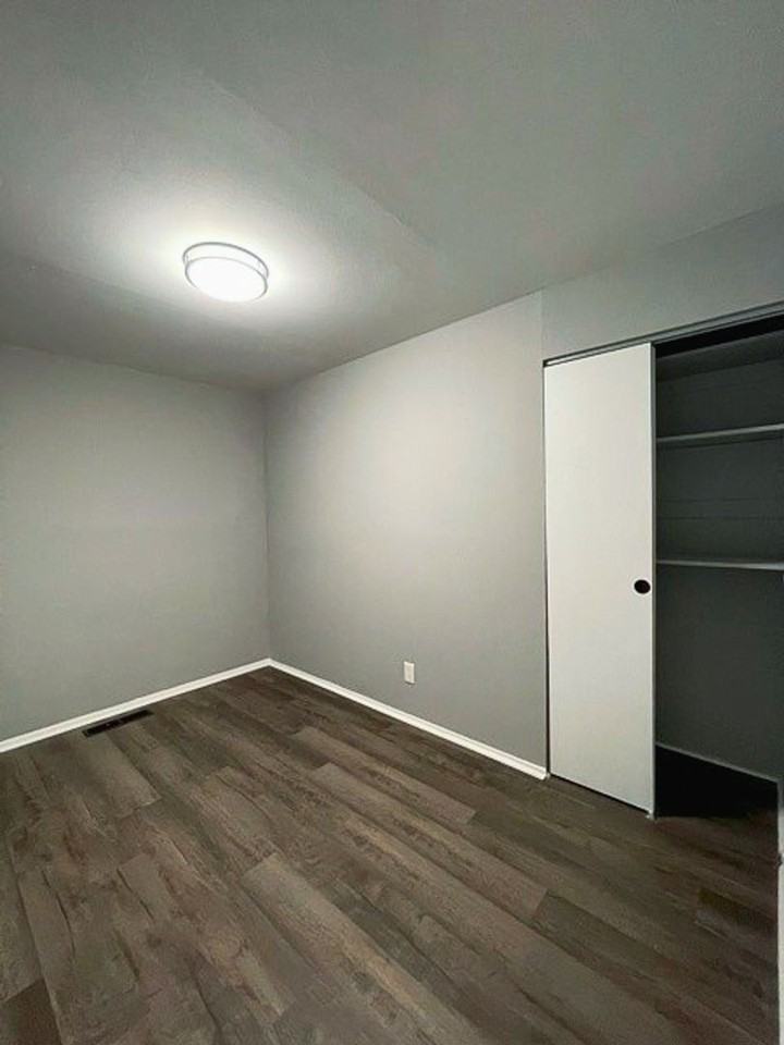 4117 Ural Ave - Photo 7 of 9