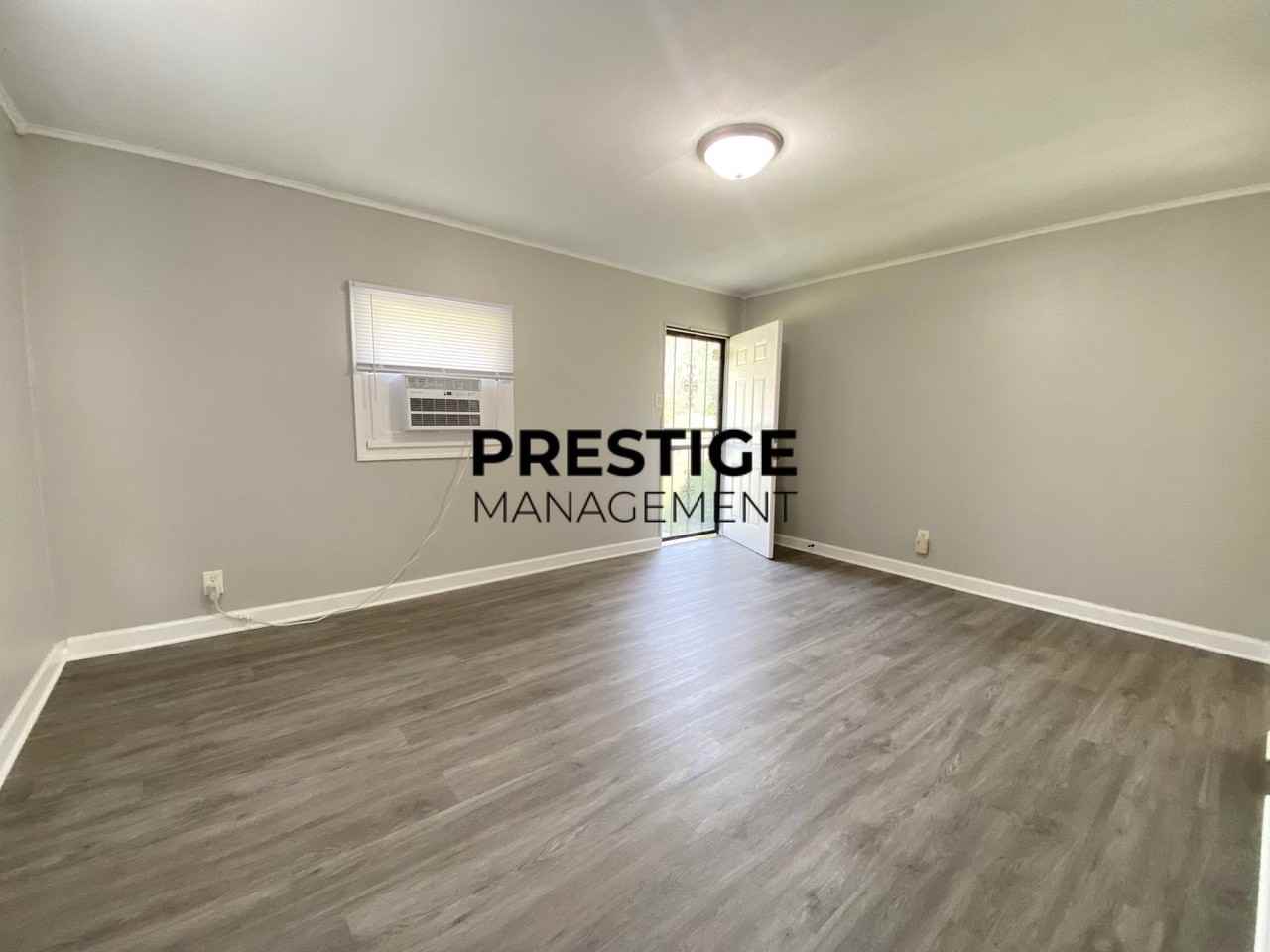 4053 Polk St - Photo 4 of 9