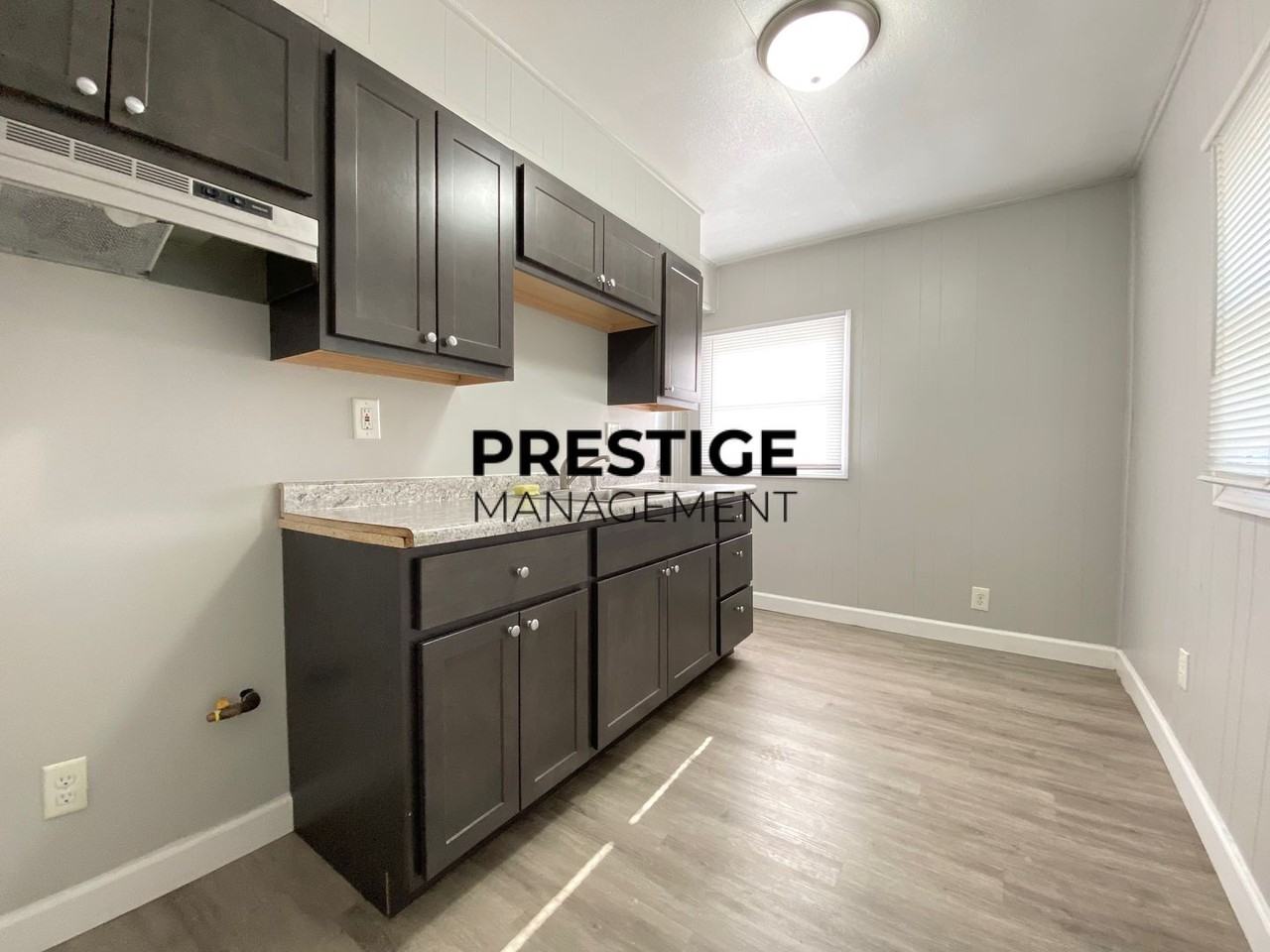 4053 Polk St - Photo 5 of 9