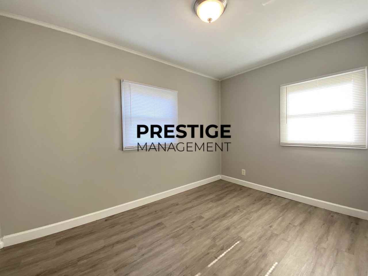 4053 Polk St - Photo 7 of 9