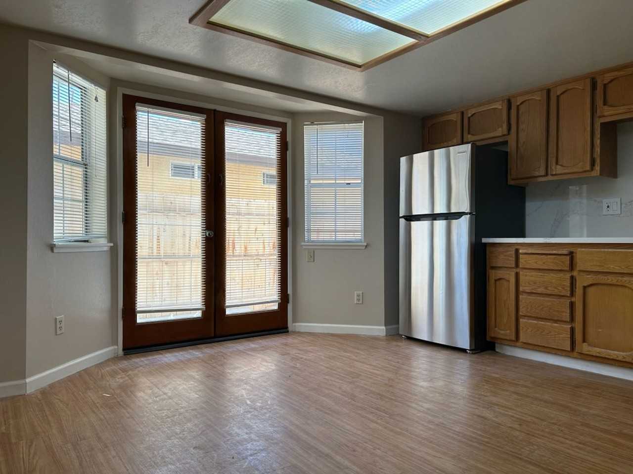 1012 Alene Ave - Photo 5 of 16