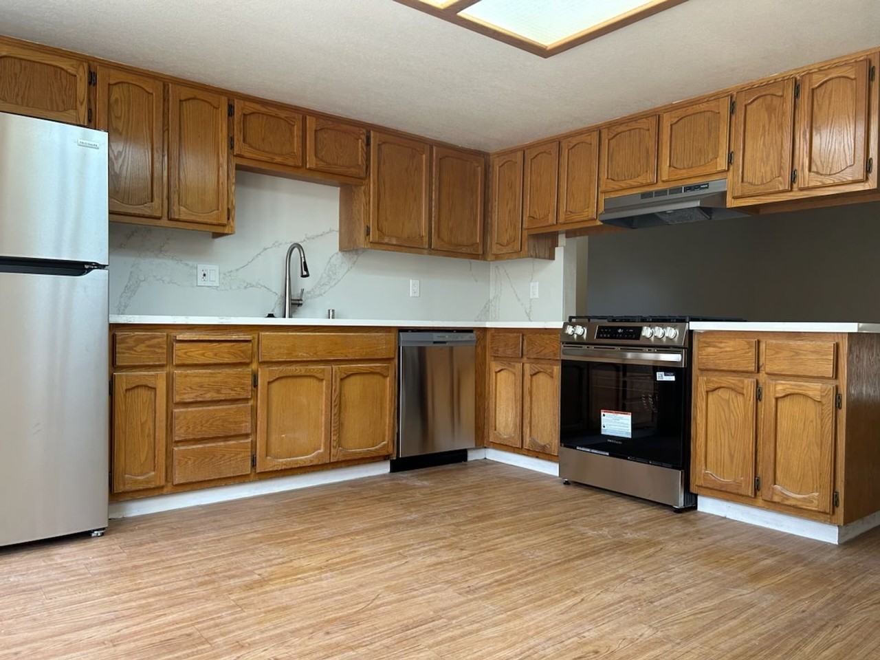 1012 Alene Ave - Photo 6 of 16