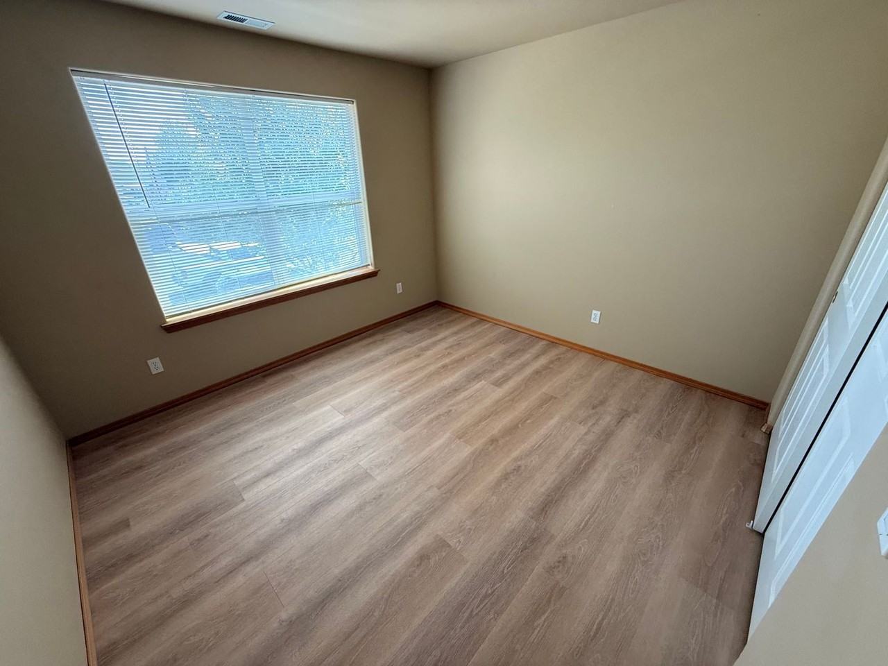 2976 Sw Indian Cir - Photo 7 of 10
