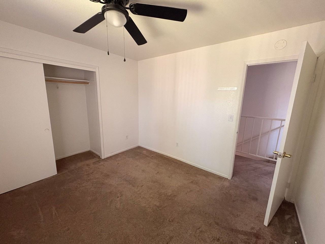 2406 W Packwood Dr - Photo 6 of 9
