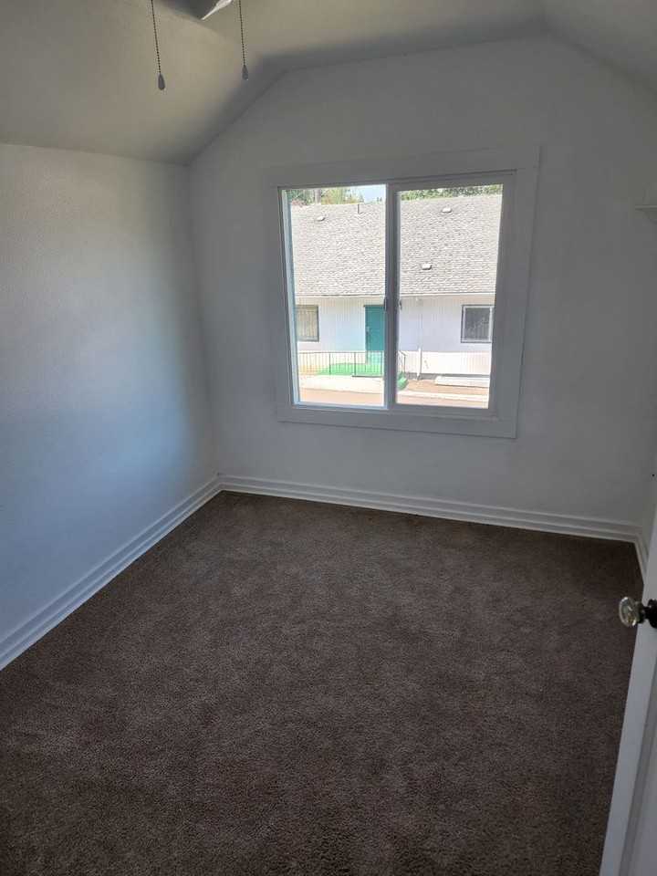 5923 N Minnesota Ave - Photo 5 of 14