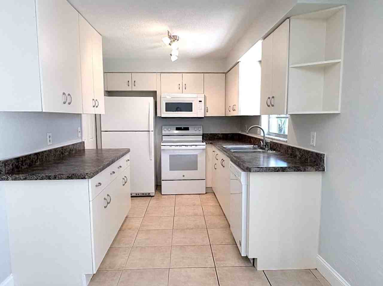 5103 Taylor Ave - Photo 6 of 14