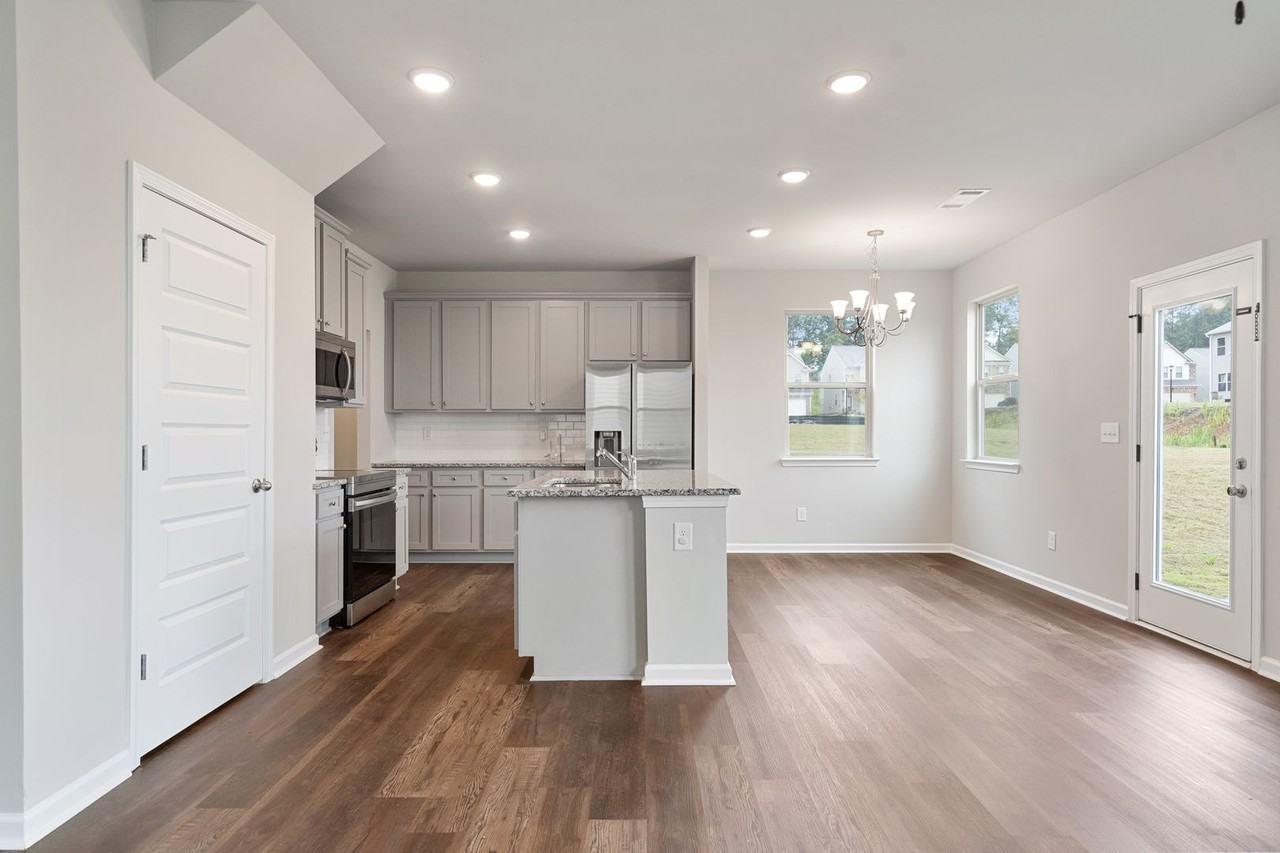 2430 Peak Ridge Ln - Photo 6 of 30