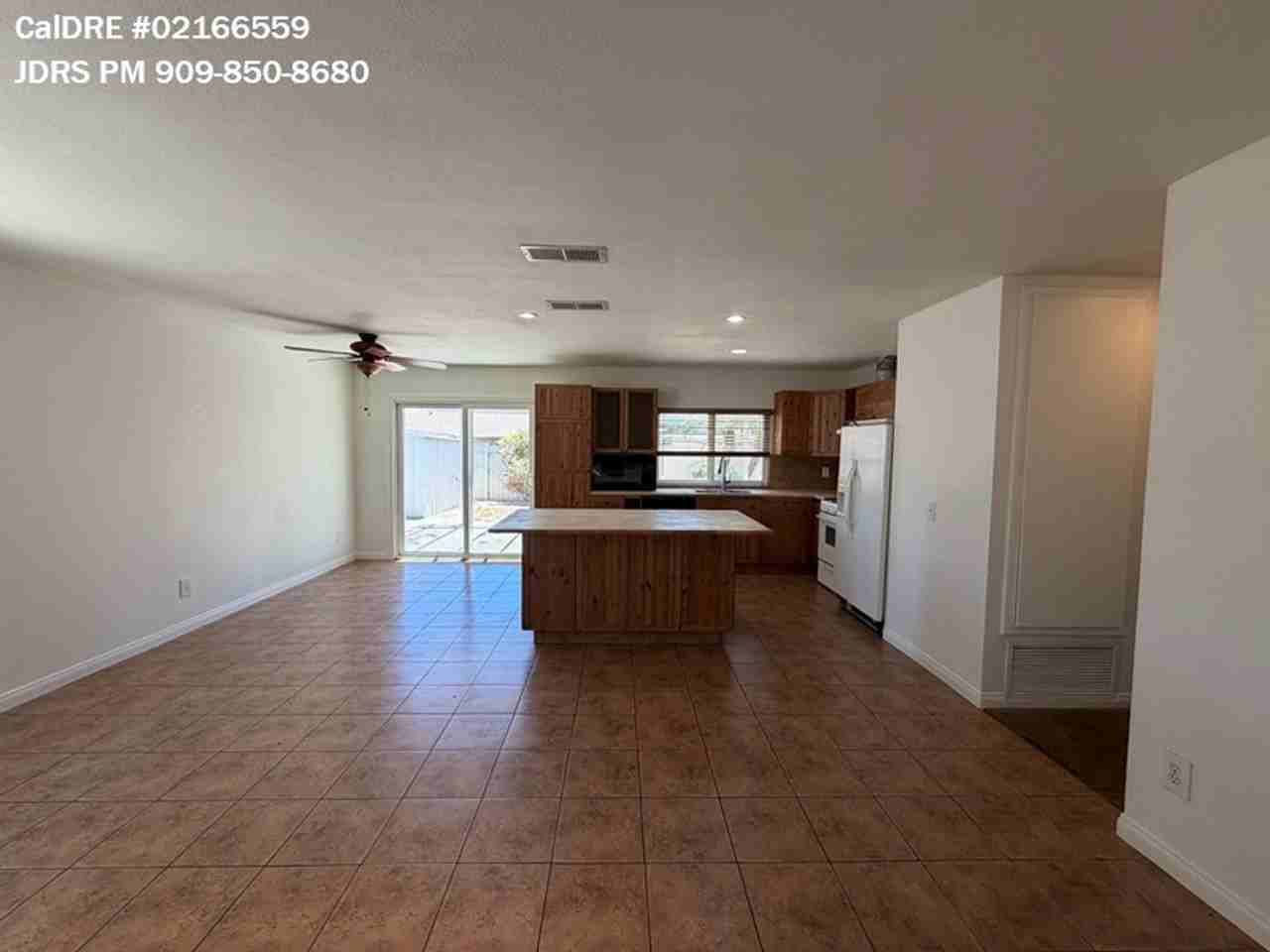 4725 Francis Ave - Photo 2 of 12