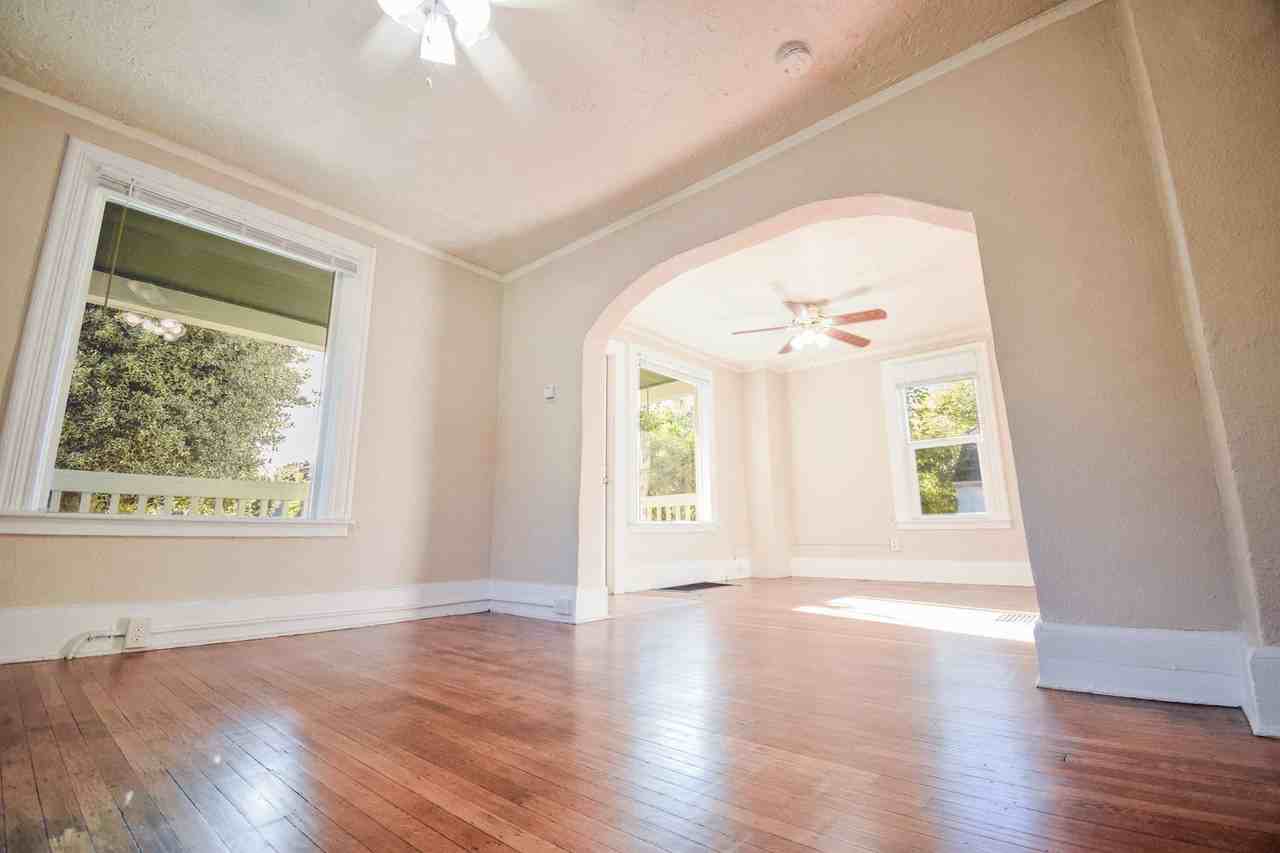 5272 Ne 8th Ave - Photo 4 of 38