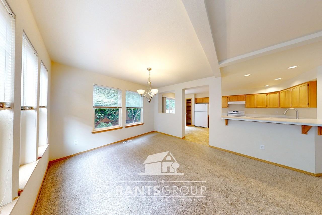 1316 Mills Landing Ct Se - Photo 4 of 28