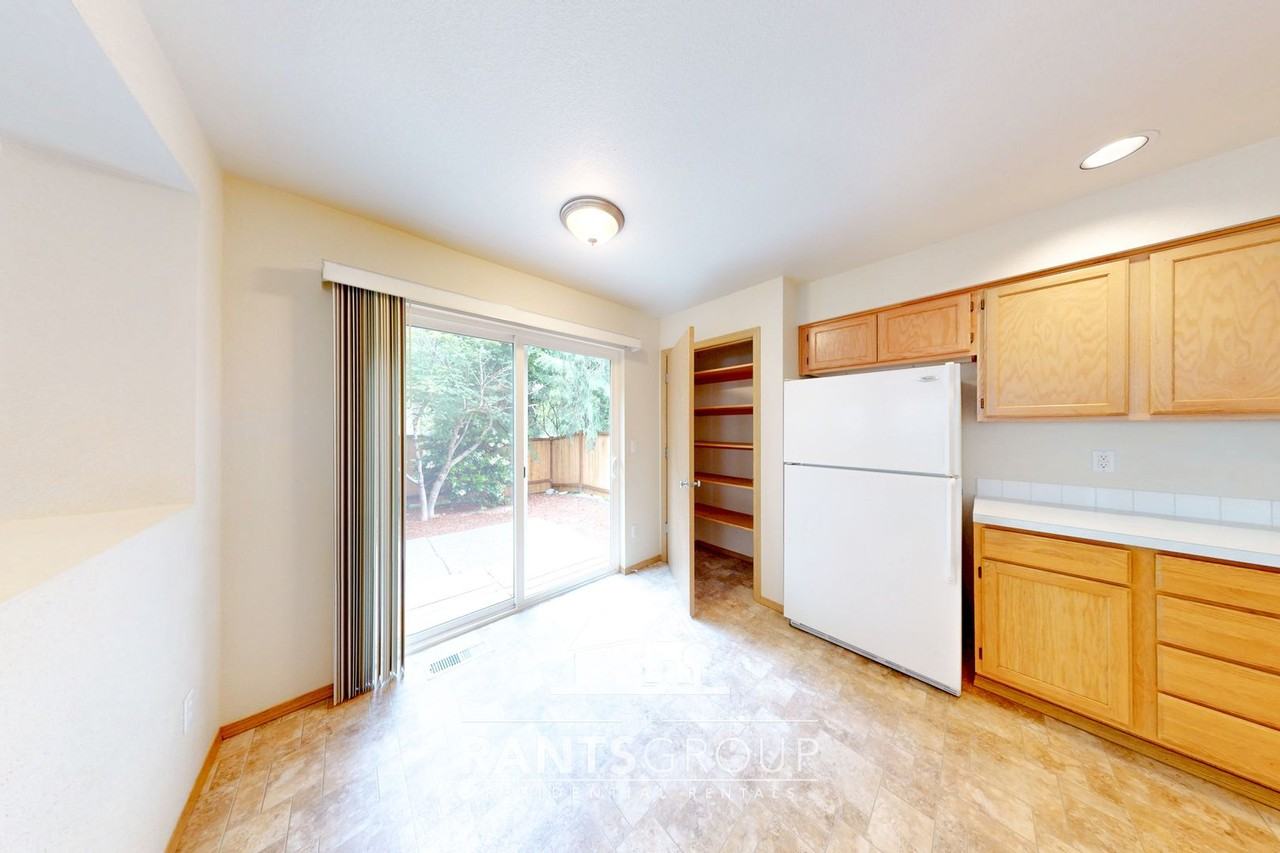 1316 Mills Landing Ct Se - Photo 6 of 28