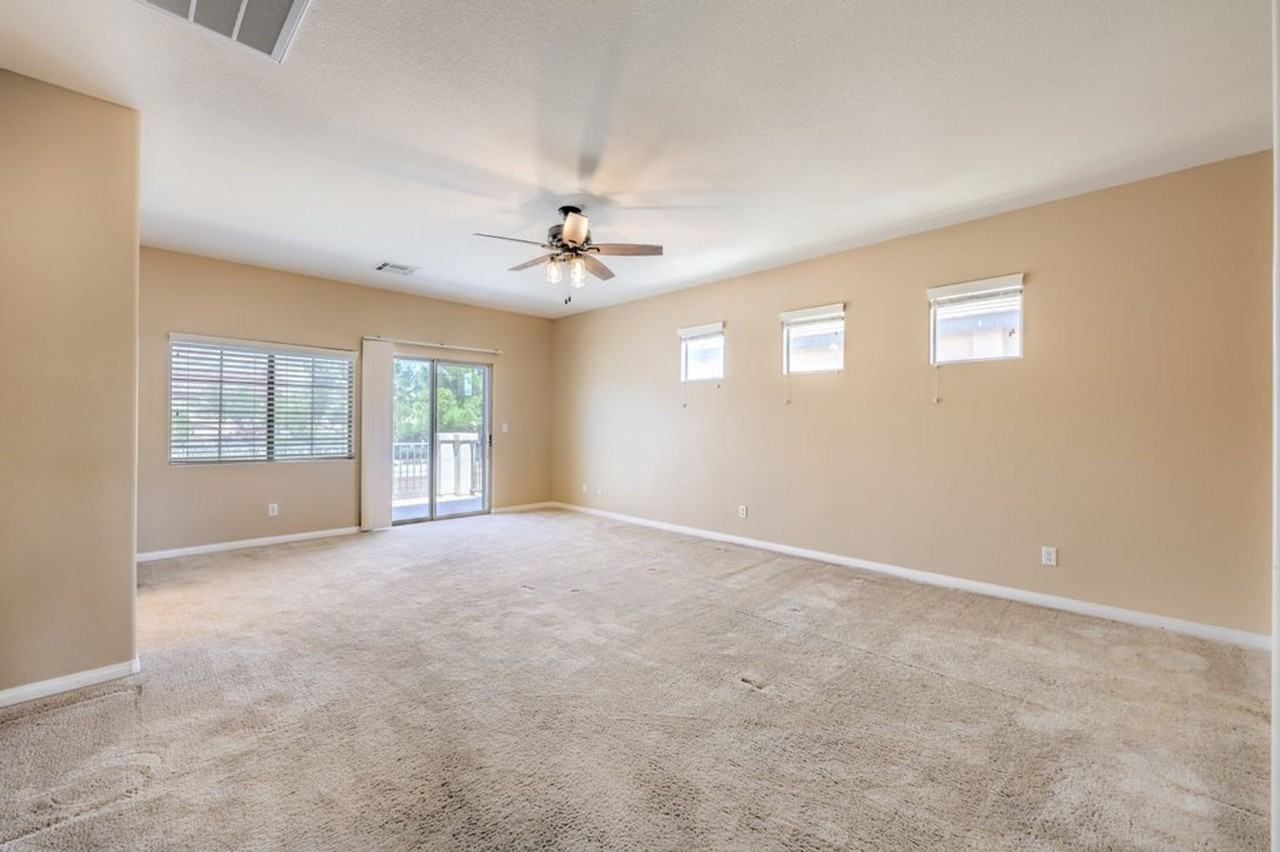 8229 Sawmill Falls St - Photo 6 of 17