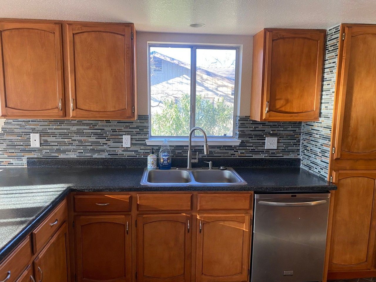 5383 Stonethrow Ct - Photo 6 of 18