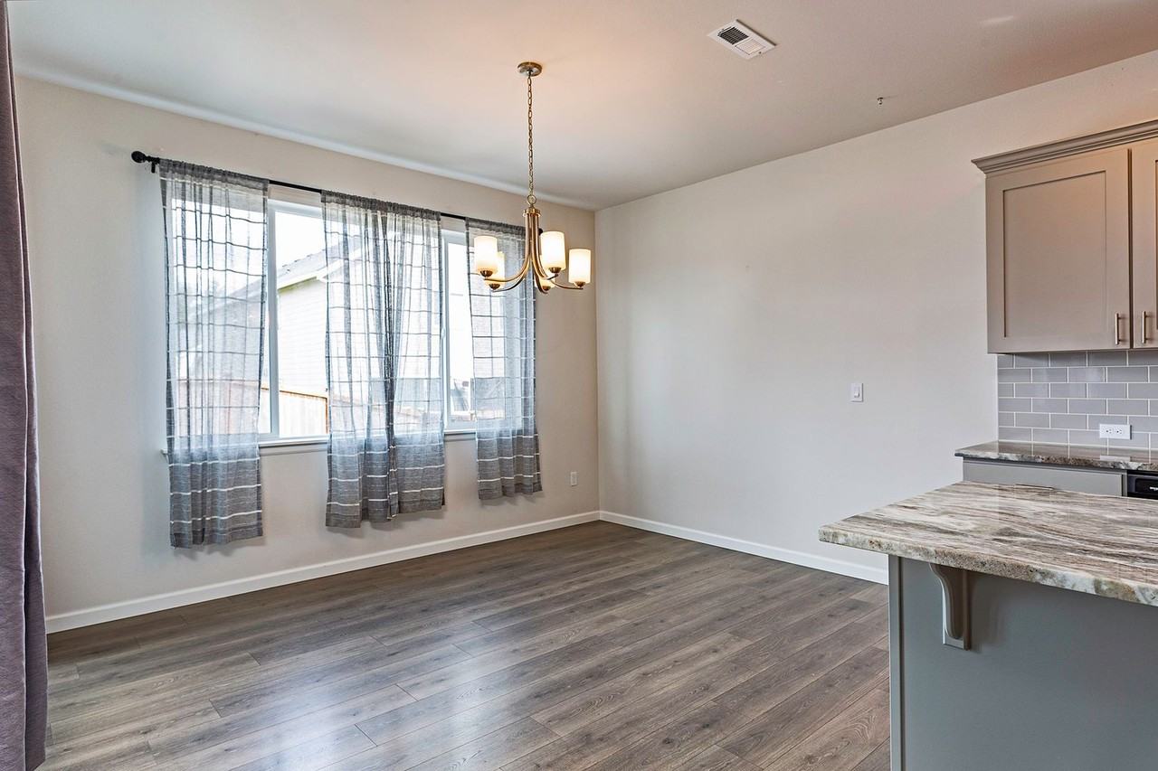 14398 99th Way Se - Photo 7 of 40
