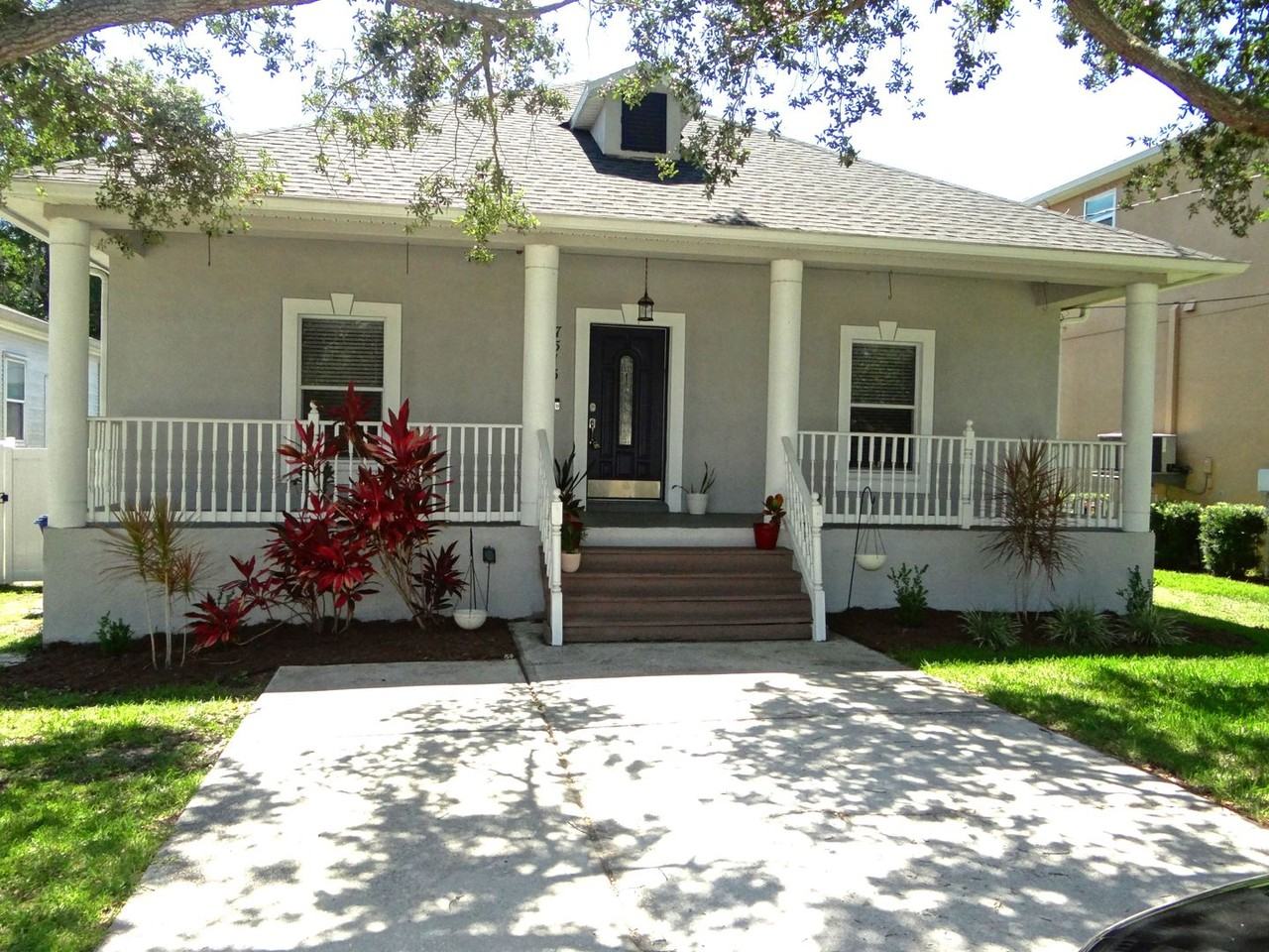7513 S Mascotte St - Photo 2 of 18