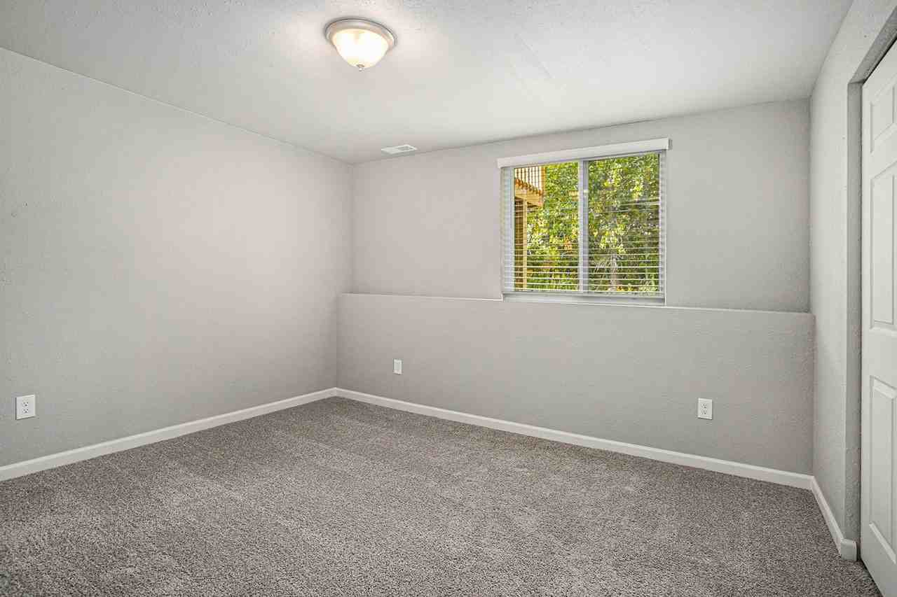 4081 Sumner Dr - Photo 7 of 12