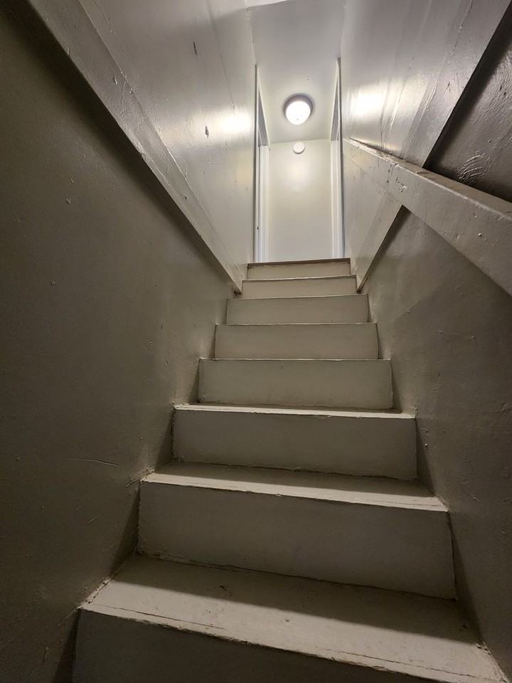 316 S Oakland Ave - Photo 5 of 12